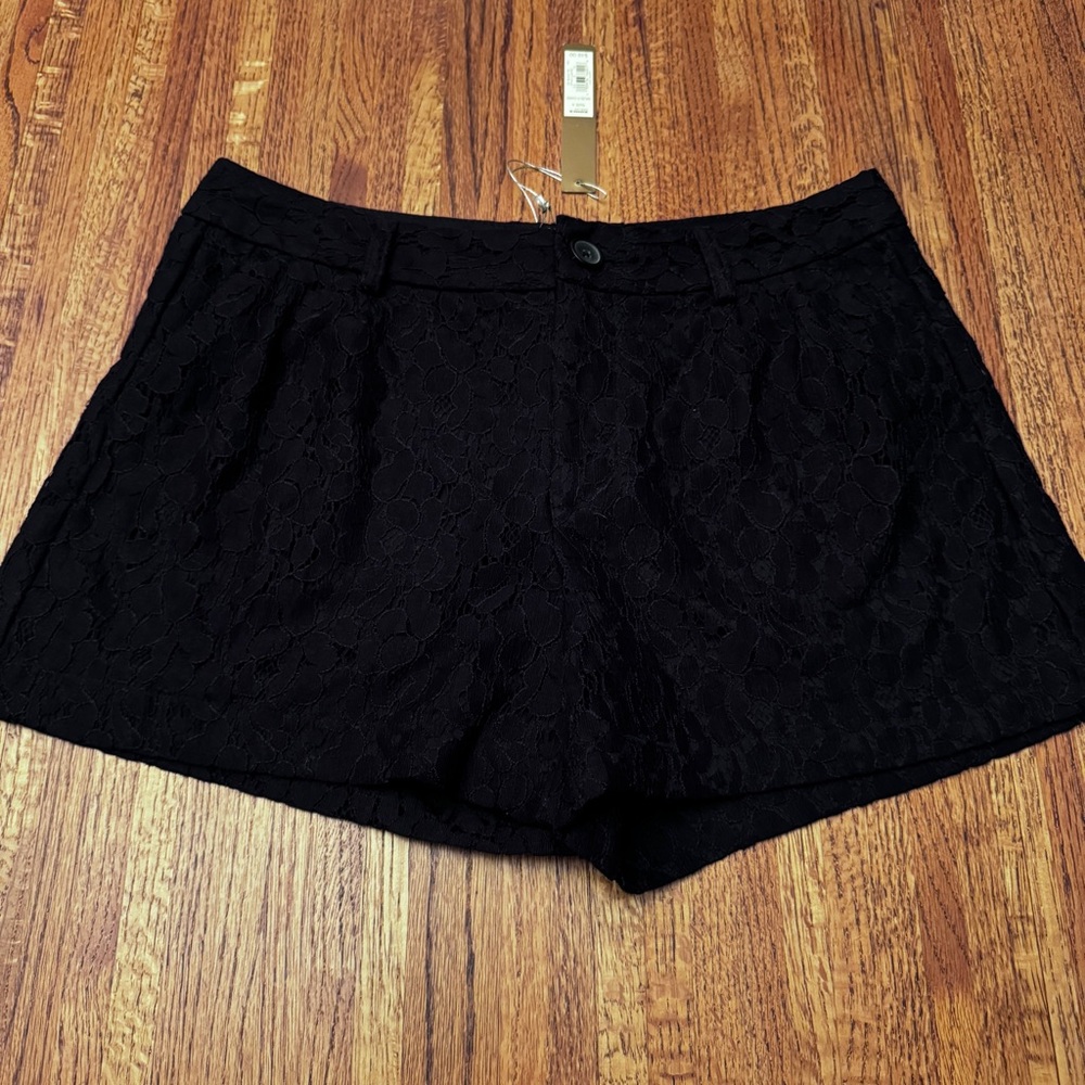 NWT Women’s black shorts with lace overlay by Lauren Conrad, size 4